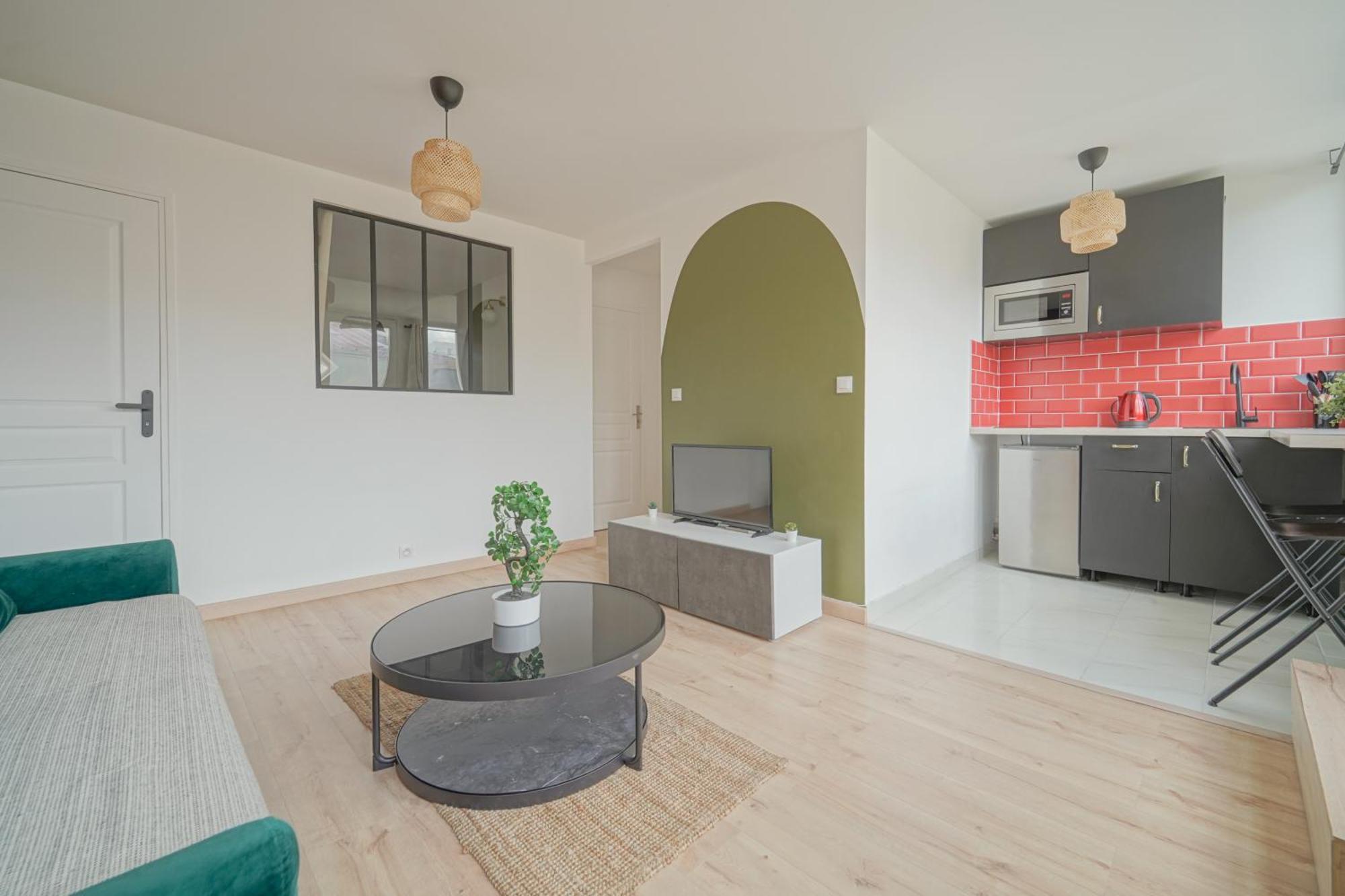 Ferienwohnung Complete 1Br With Balcony Only 5 Min. On Foot To Metro By Doorman Saint-Ouen  Exterior foto